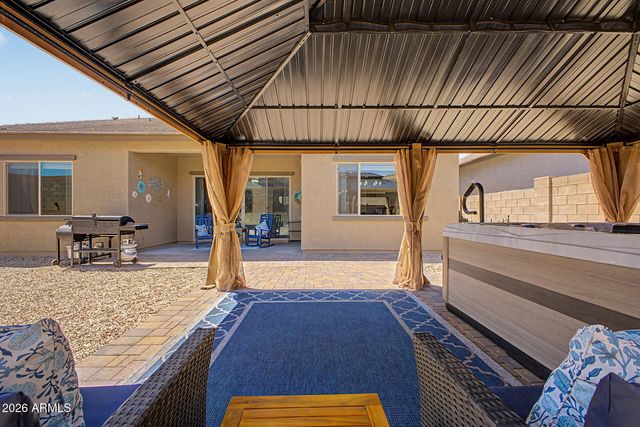 18904 W LAUREL Lane, Surprise, AZ 85388