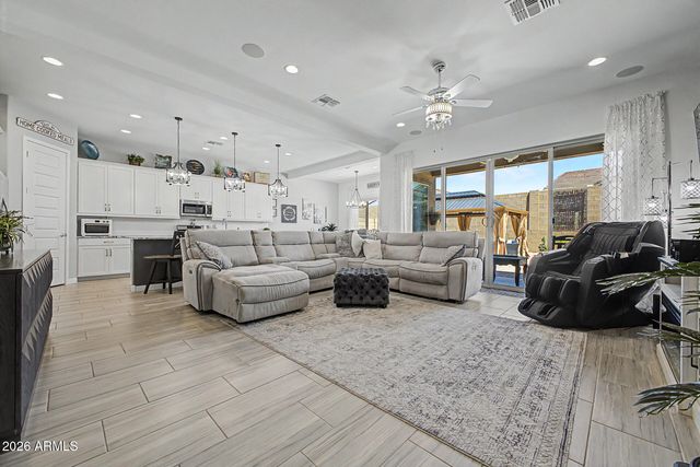 18904 W LAUREL Lane, Surprise, AZ 85388