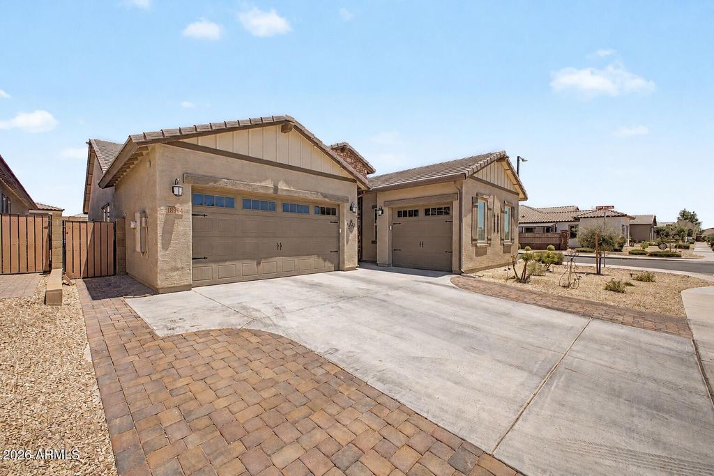 18904 W LAUREL Lane, Surprise, AZ 85388 — photo 3