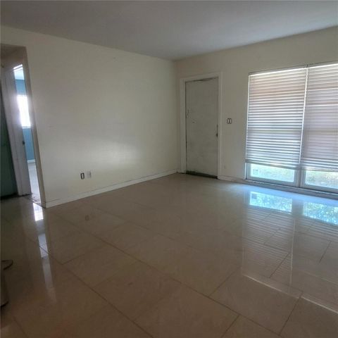 7503 CORAL VINE LANE, Tampa, FL 33619