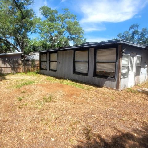 7503 CORAL VINE LANE, Tampa, FL 33619