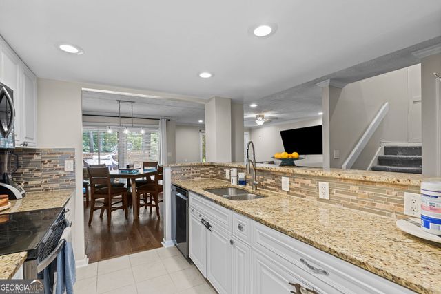 897 Cedar Canyon Square SE, Marietta, GA 30067