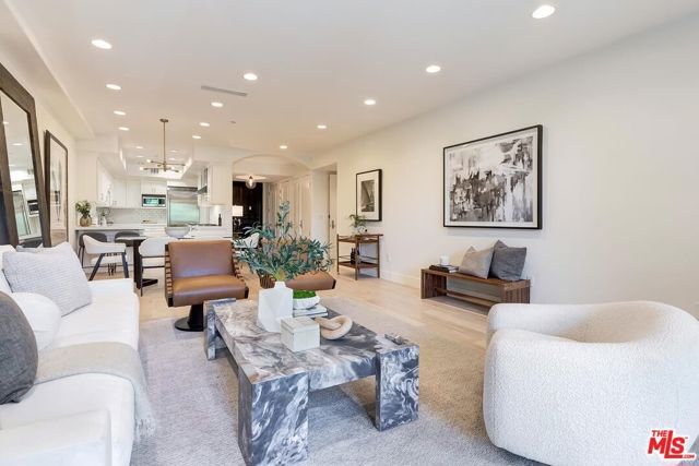 11715 Chenault Street 102, Los Angeles, CA 90049