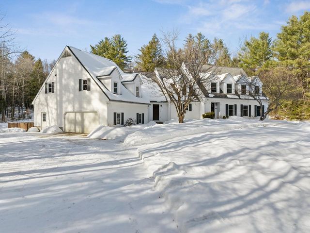 60 Catella Road, Essex, VT 05452