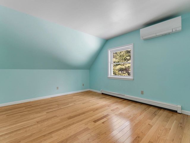 60 Catella Road, Essex, VT 05452