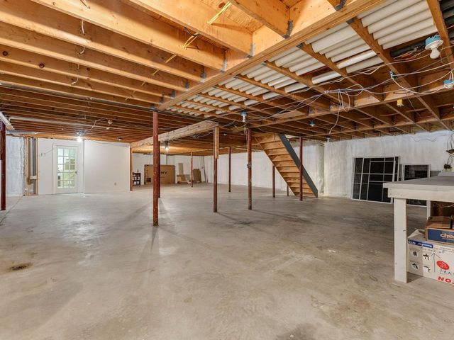 60 Catella Road, Essex, VT 05452