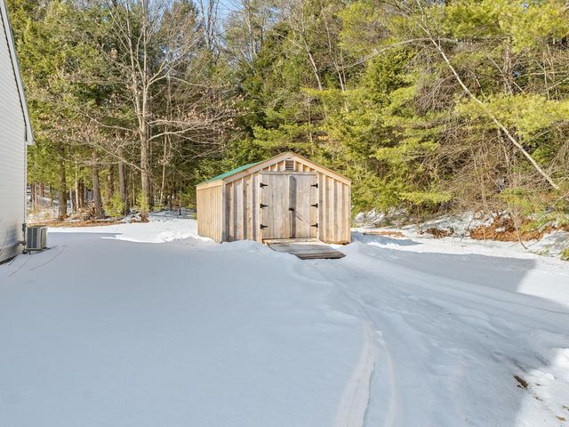 60 Catella Road, Essex, VT 05452