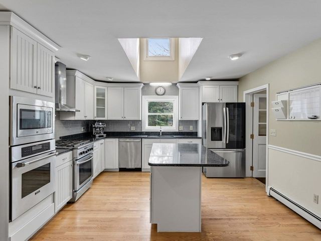 60 Catella Road, Essex, VT 05452