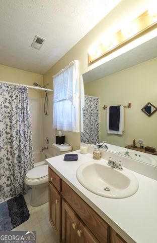 712 Honeysuckle Lane, Temple, GA 30179