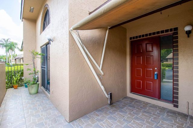 2358 NW 37th Avenue, Coconut Creek, FL 33066