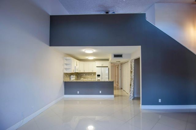 2358 NW 37th Avenue, Coconut Creek, FL 33066