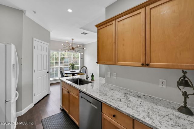 10961 BURNT MILL Road 1621, Jacksonville, FL 32256