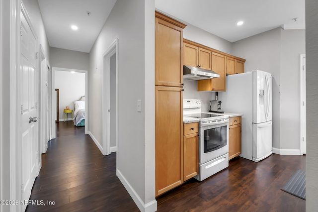 10961 BURNT MILL Road 1621, Jacksonville, FL 32256