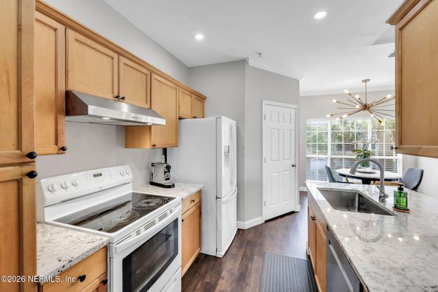 10961 BURNT MILL Road 1621, Jacksonville, FL 32256