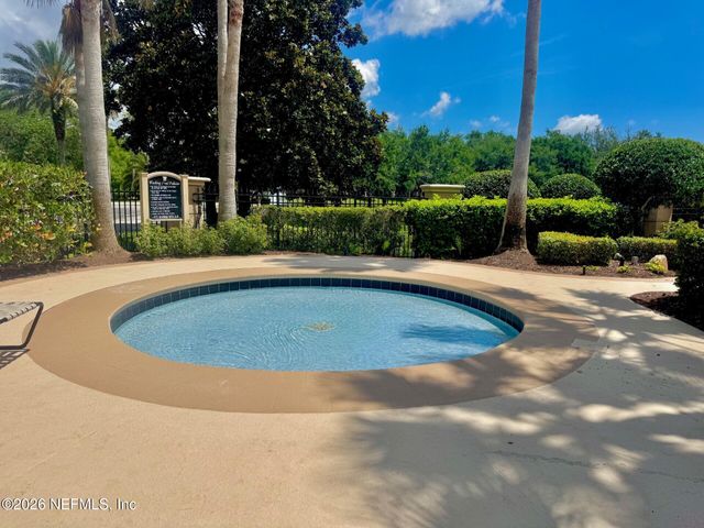10961 BURNT MILL Road 1621, Jacksonville, FL 32256
