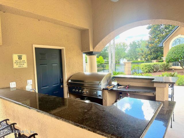 10961 BURNT MILL Road 1621, Jacksonville, FL 32256