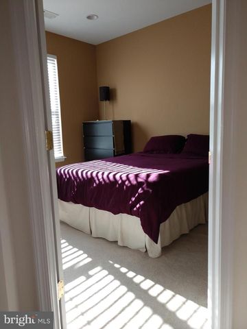 5627 LANIER AVE, Suitland, MD 20746