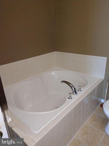 5627 LANIER AVE, Suitland, MD 20746