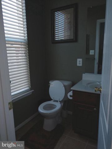 5627 LANIER AVE, Suitland, MD 20746
