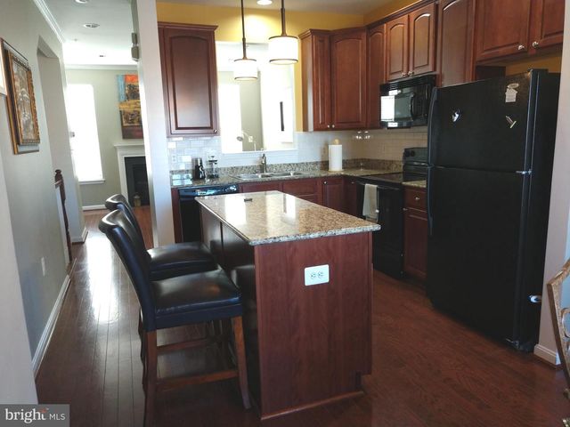 5627 LANIER AVE, Suitland, MD 20746