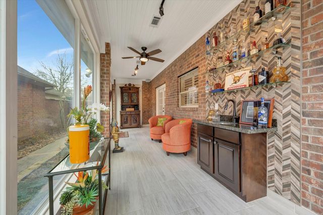 3710 Plum Glen Court, Houston, TX 77059