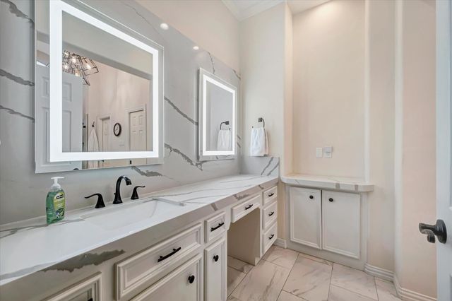 3710 Plum Glen Court, Houston, TX 77059