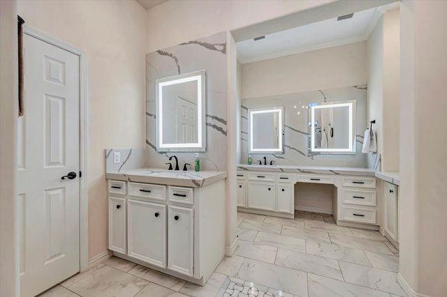 3710 Plum Glen Court, Houston, TX 77059