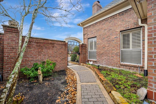 3710 Plum Glen Court, Houston, TX 77059