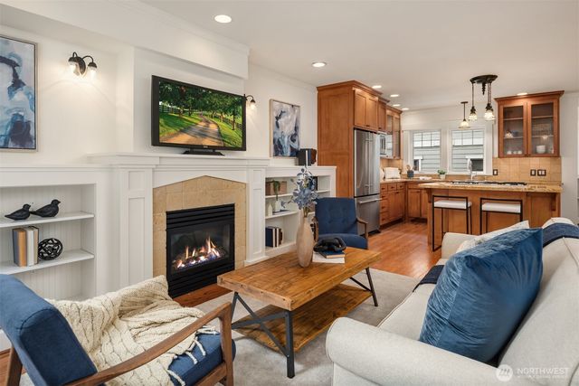 1406 N 38th Street, Seattle, WA 98103