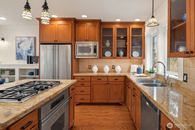 1406 N 38th Street, Seattle, WA 98103