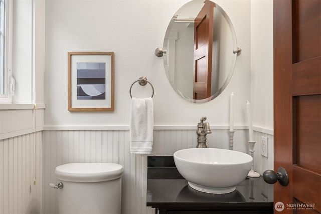 1406 N 38th Street, Seattle, WA 98103