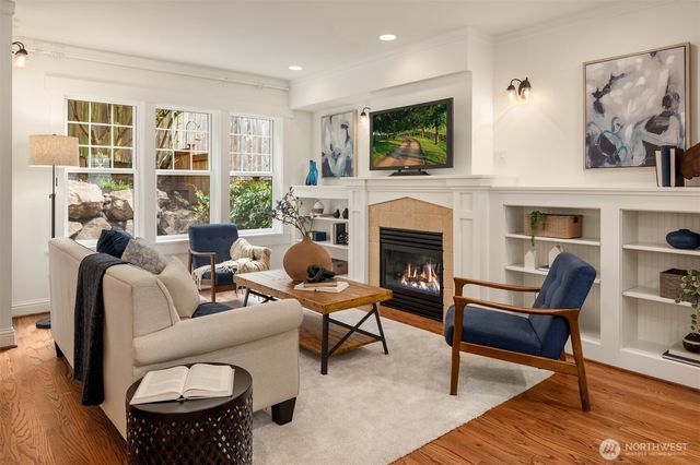 1406 N 38th Street, Seattle, WA 98103