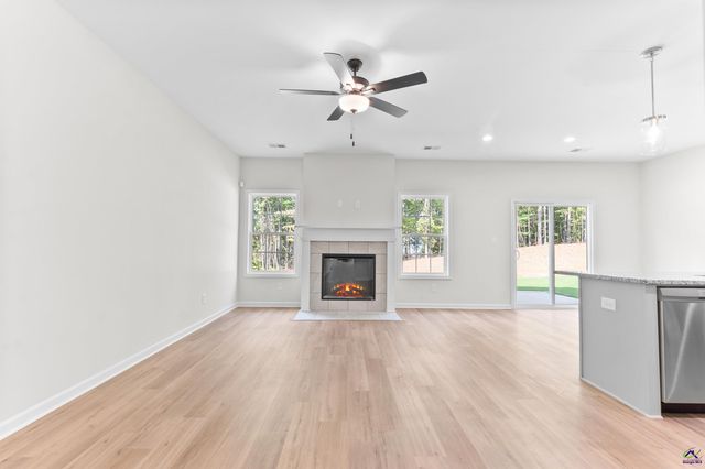 1050 Sun Valley Court C60, Macon, GA 31211
