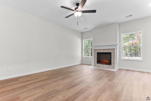 1050 Sun Valley Court C60, Macon, GA 31211