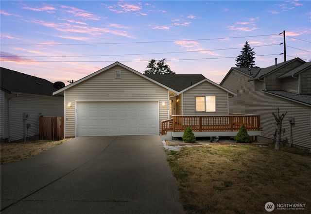 13716 21st Avenue E, Tacoma, WA 98445