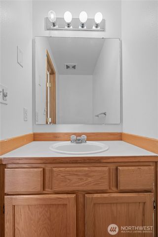 13716 21st Avenue E, Tacoma, WA 98445