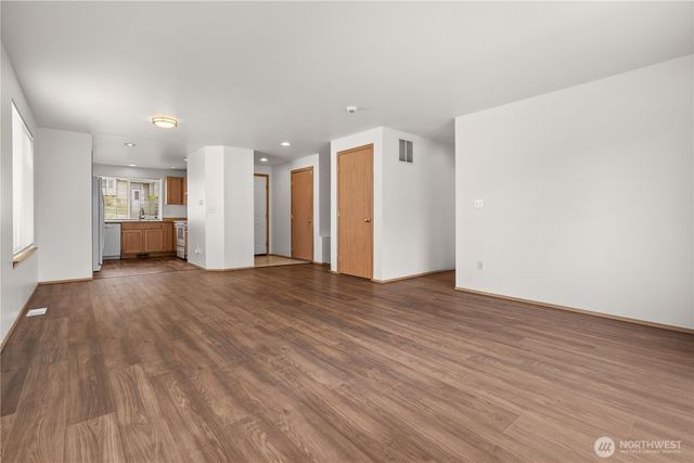 13716 21st Avenue E, Tacoma, WA 98445