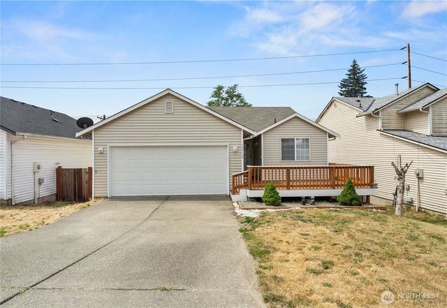 13716 21st Avenue E, Tacoma, WA 98445