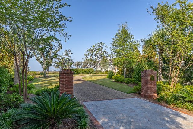 144 Point Lane, St Simons Island, GA 31522