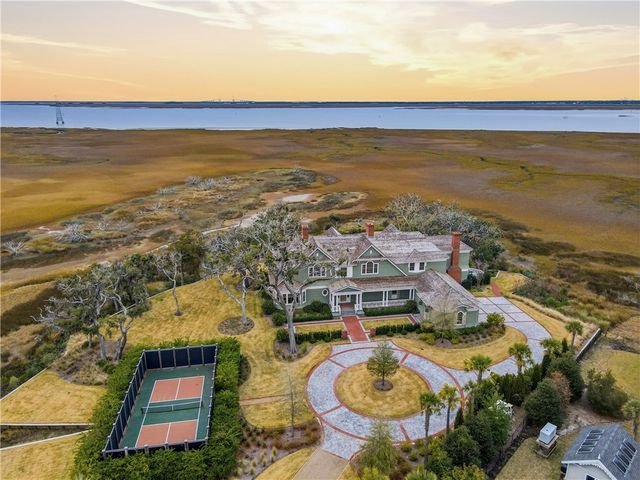 144 Point Lane, St Simons Island, GA 31522