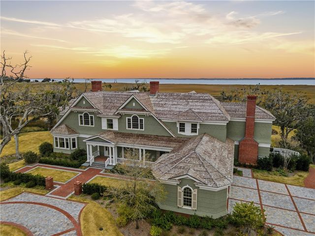 144 Point Lane, St Simons Island, GA 31522