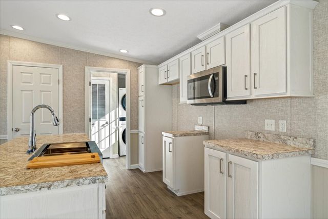 59 Crossing Manor Drive, Berlin, VT 05602