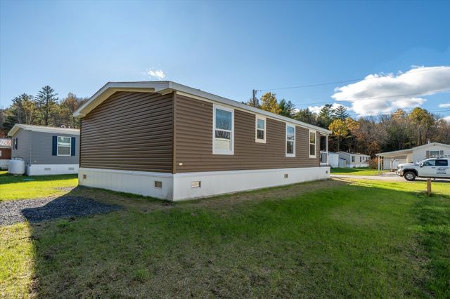 59 Crossing Manor Drive, Berlin, VT 05602