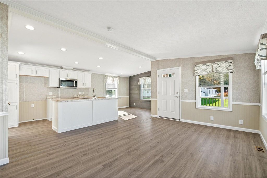 59 Crossing Manor Drive, Berlin, VT 05602