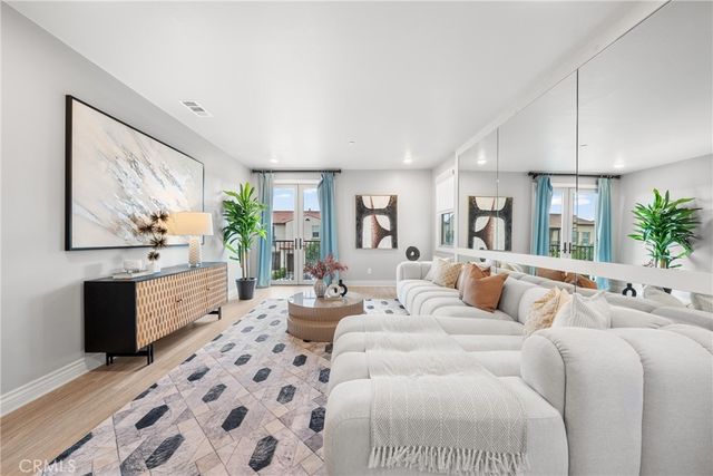 113 Wanderer, Irvine, CA 92618