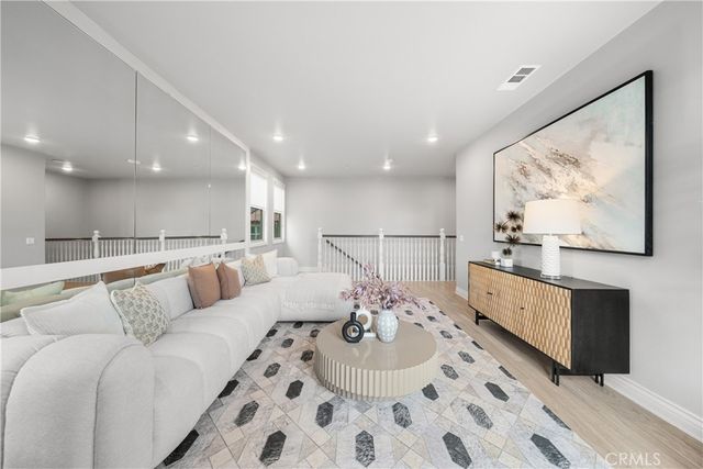 113 Wanderer, Irvine, CA 92618