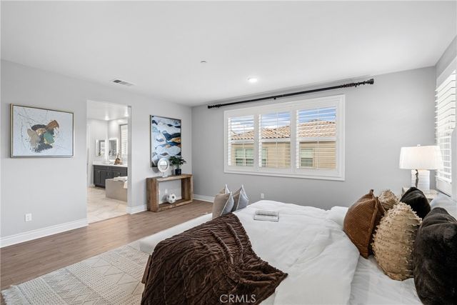 113 Wanderer, Irvine, CA 92618