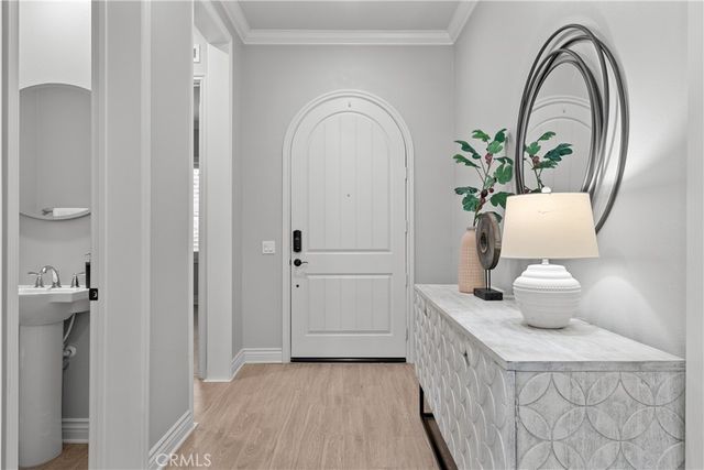 113 Wanderer, Irvine, CA 92618