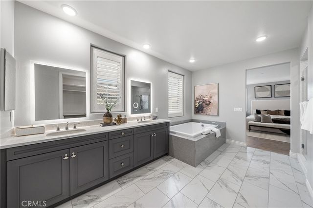 113 Wanderer, Irvine, CA 92618