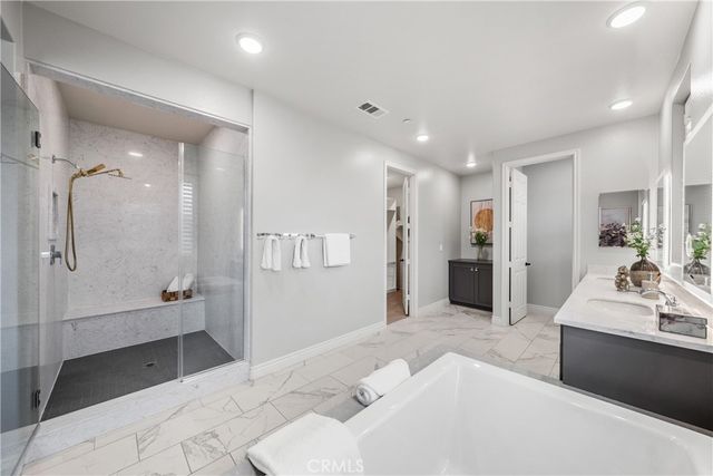 113 Wanderer, Irvine, CA 92618